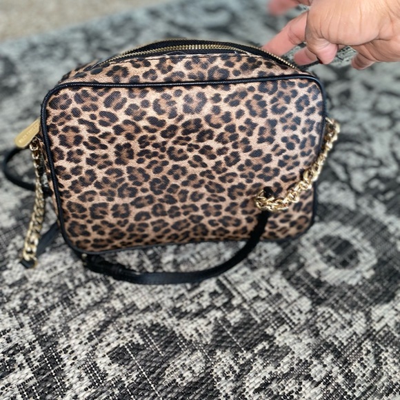 Michael Kors, Crossbody purse - Picture 3 of 6